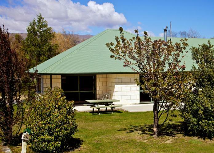 Hedditch Hideaway Wanaka Exterior photo