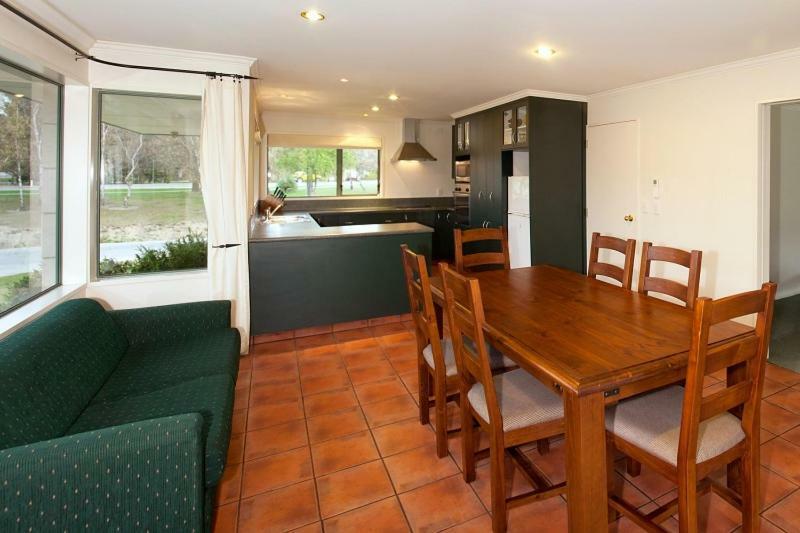 Hedditch Hideaway Wanaka Exterior photo